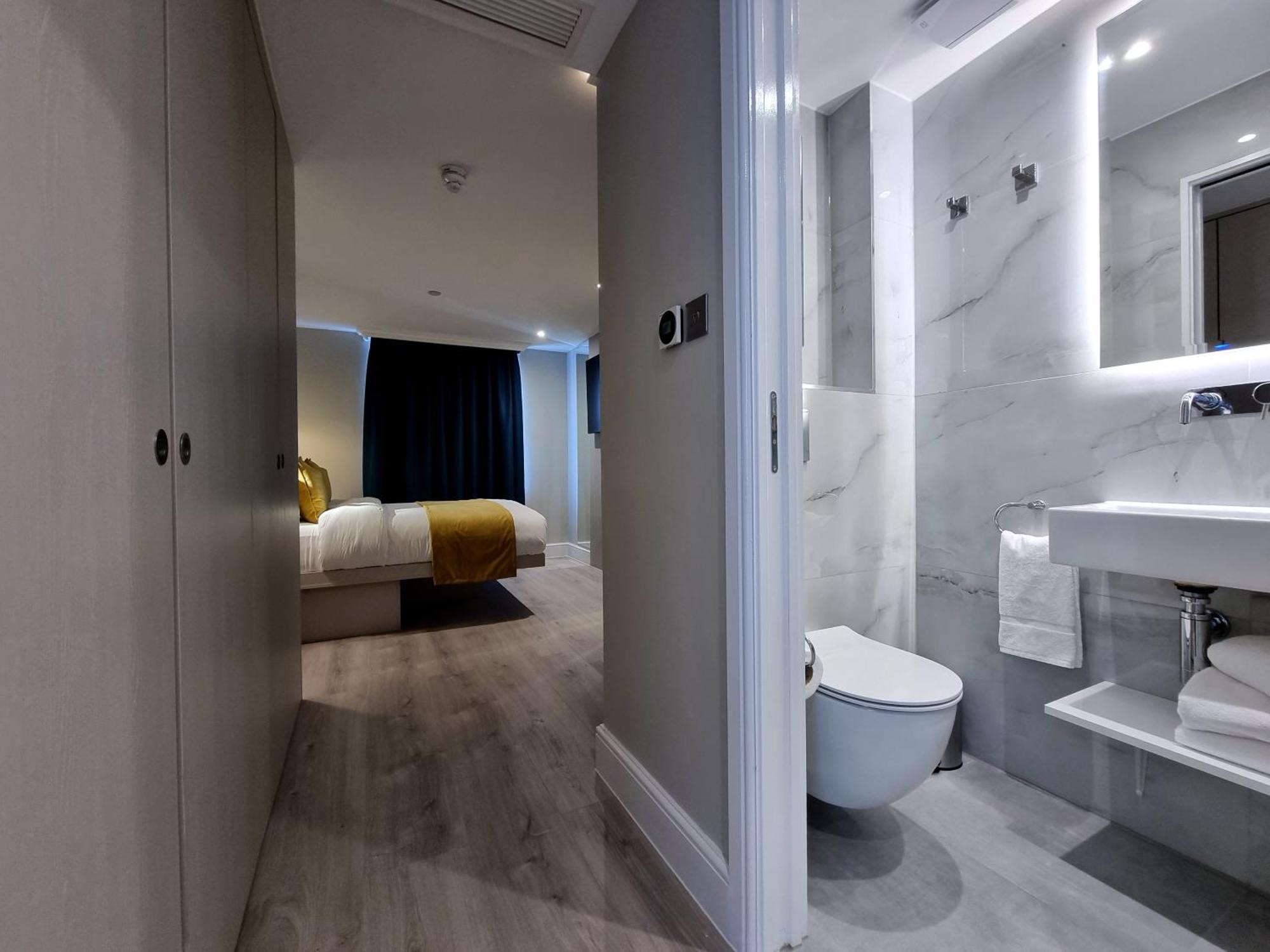 West Brompton Aparthotel